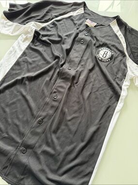 Brooklyn New York Nets Basketball Jersey - size L
